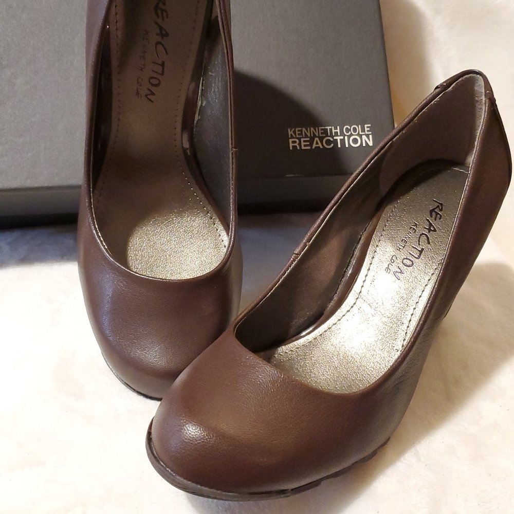 Kenneth Cole REACTION Women's Did U Tell? LE